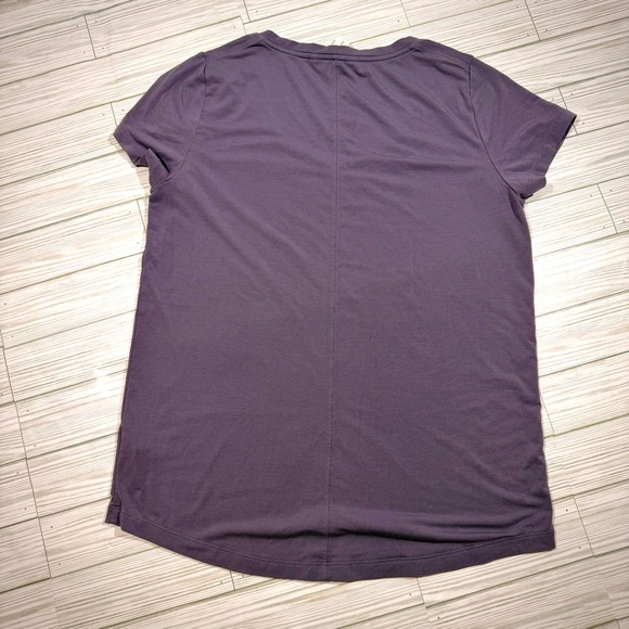 Athleta Womens Purple Scoop Neck Short Sleeve Curved Hem Tee Shirt Size S - Picture 3 of 3
